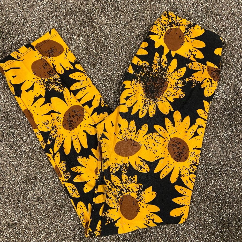 Lularoe sunflower leggings
